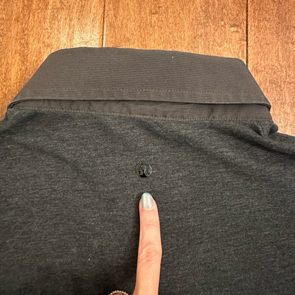 Lululemon Charcoal Gray Evolution Short Sleeve Polo Shirt Sz XL - Picture 5 of 7